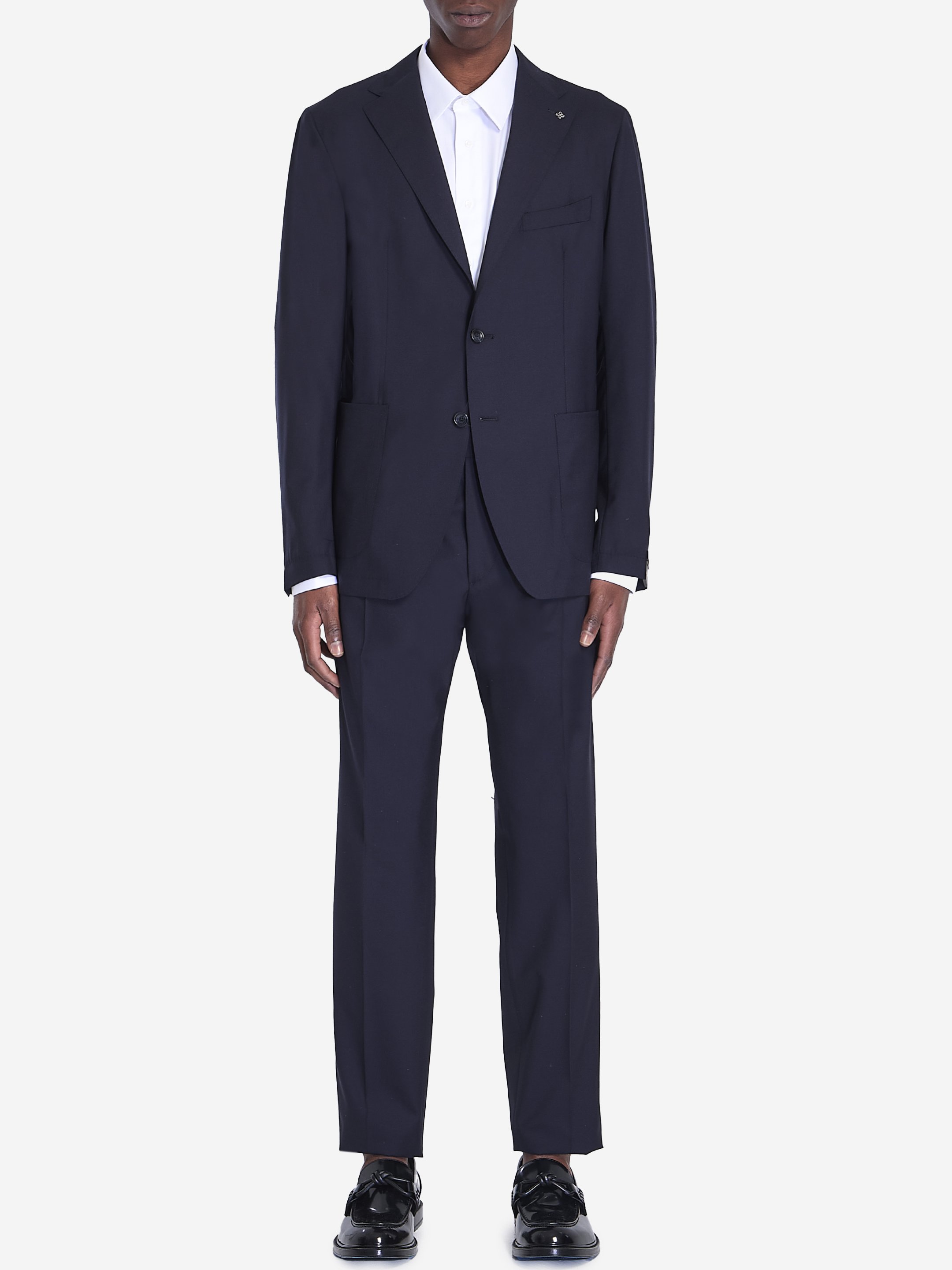 Twopiece suit in wool and silk blend
