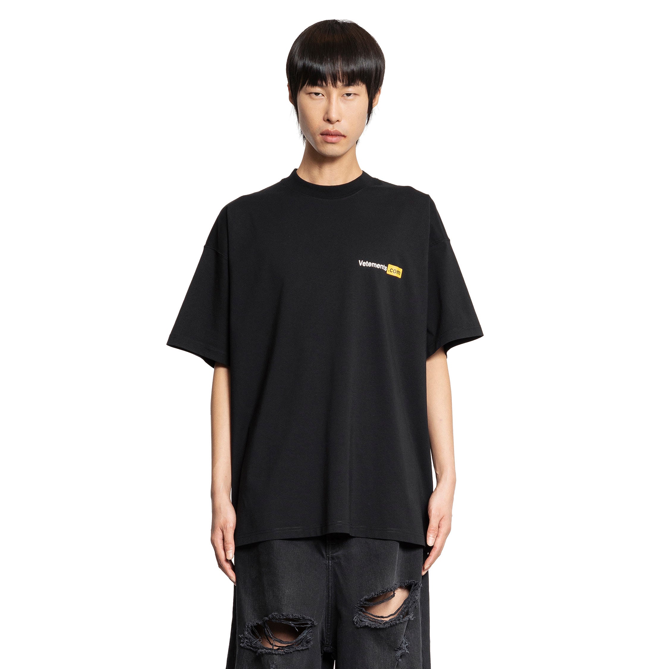 VETEMENTS MAN BLACK T-SHIRTS & TANK TOPS