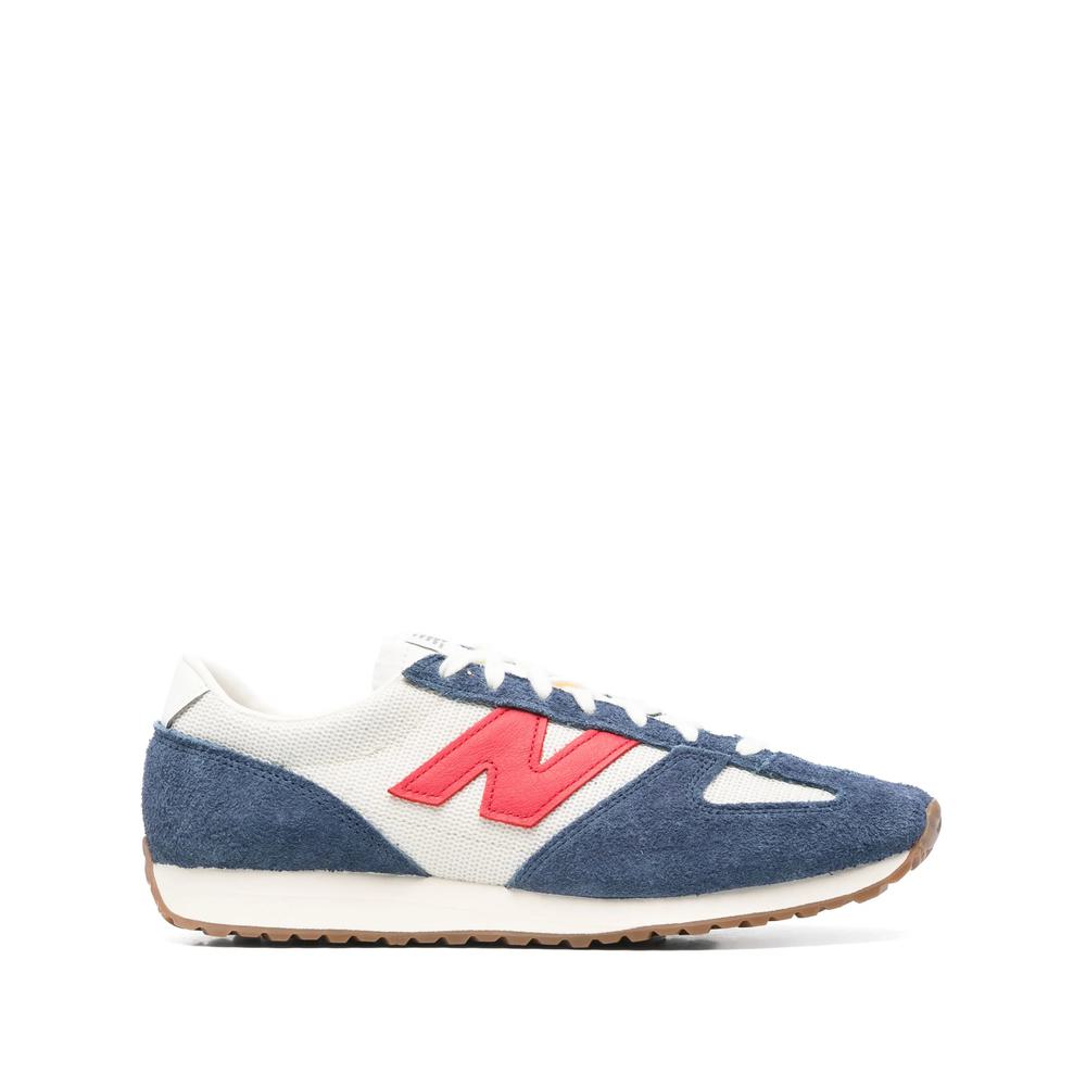 New Balance 运动鞋