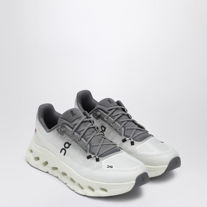 On Running Cloudtilt Rock/Ivory Low Sneaker