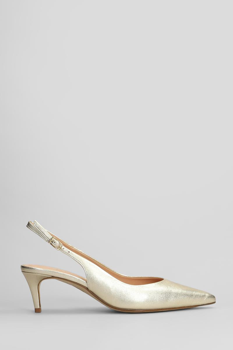 The Seller Pumps
