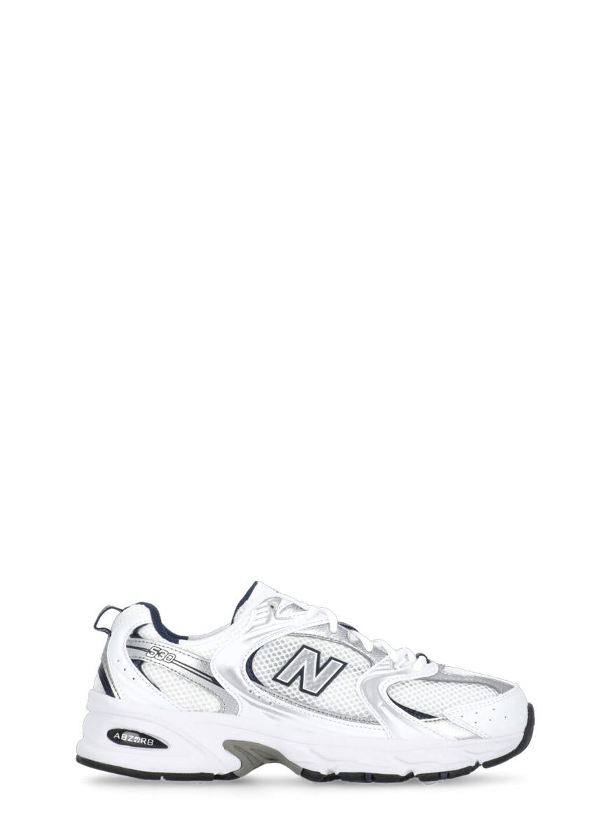 New Balance 运动鞋