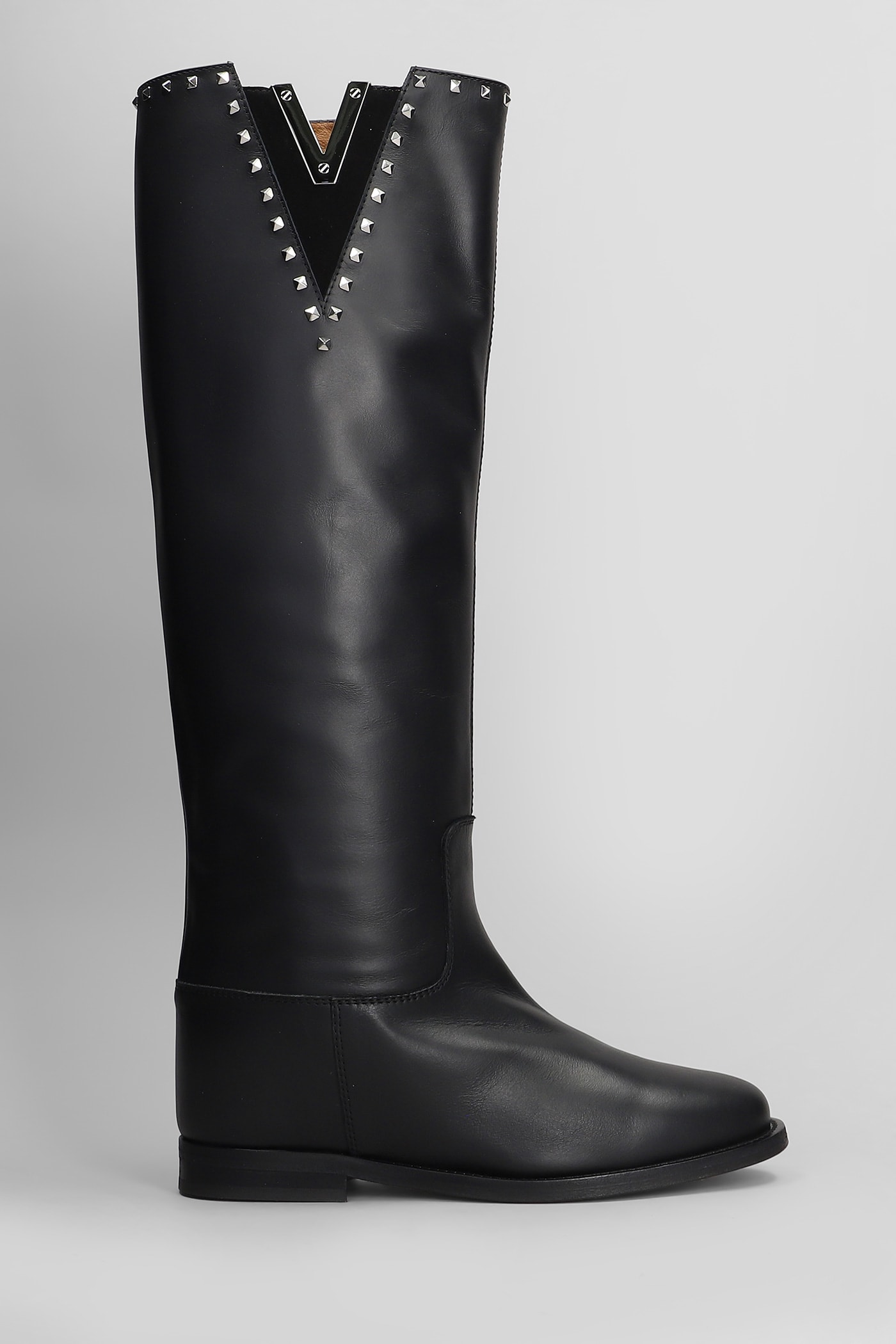 Via Roma 15 In Black Leather