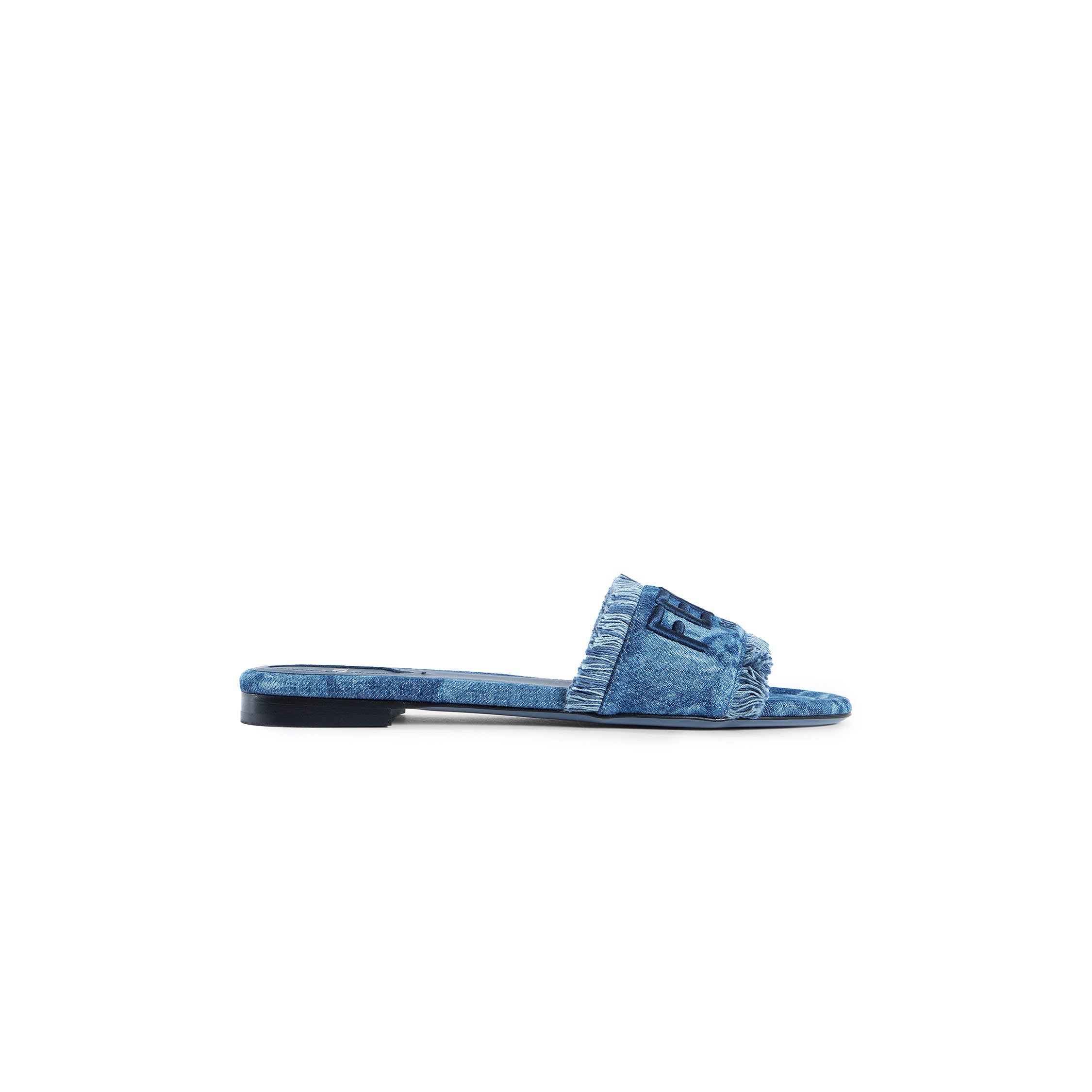 FENDI WOMAN SANDALS & SLIDES