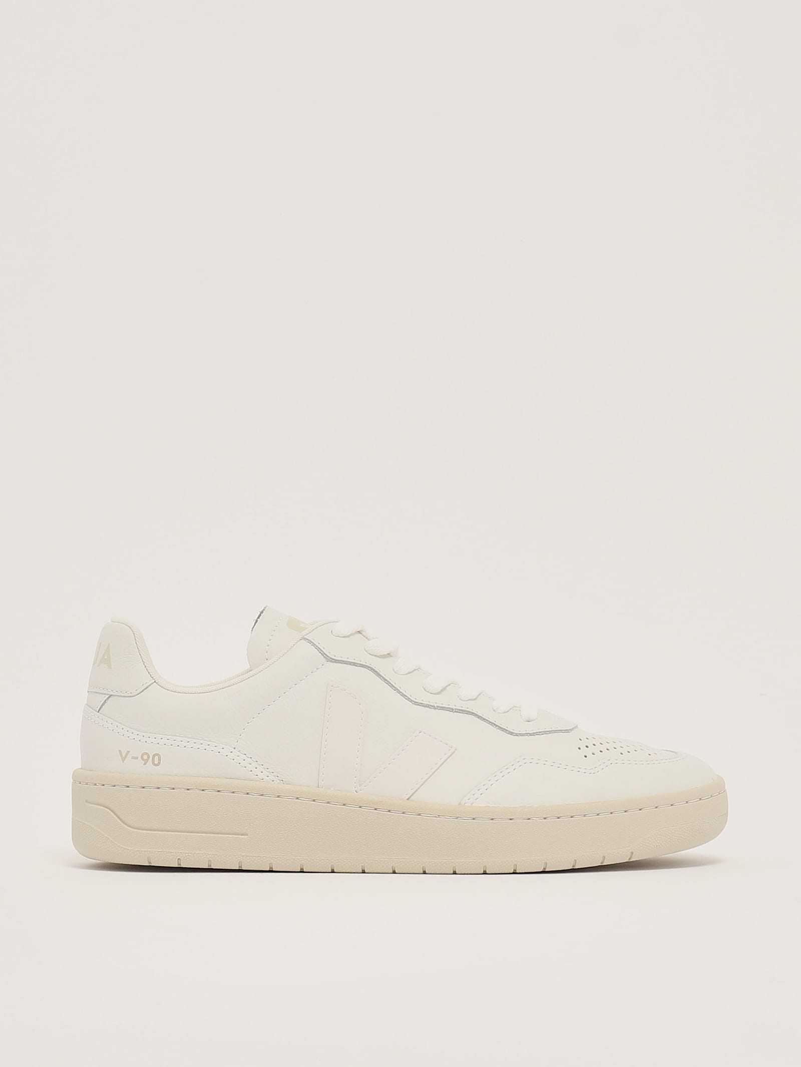 Veja V-90 Sneaker