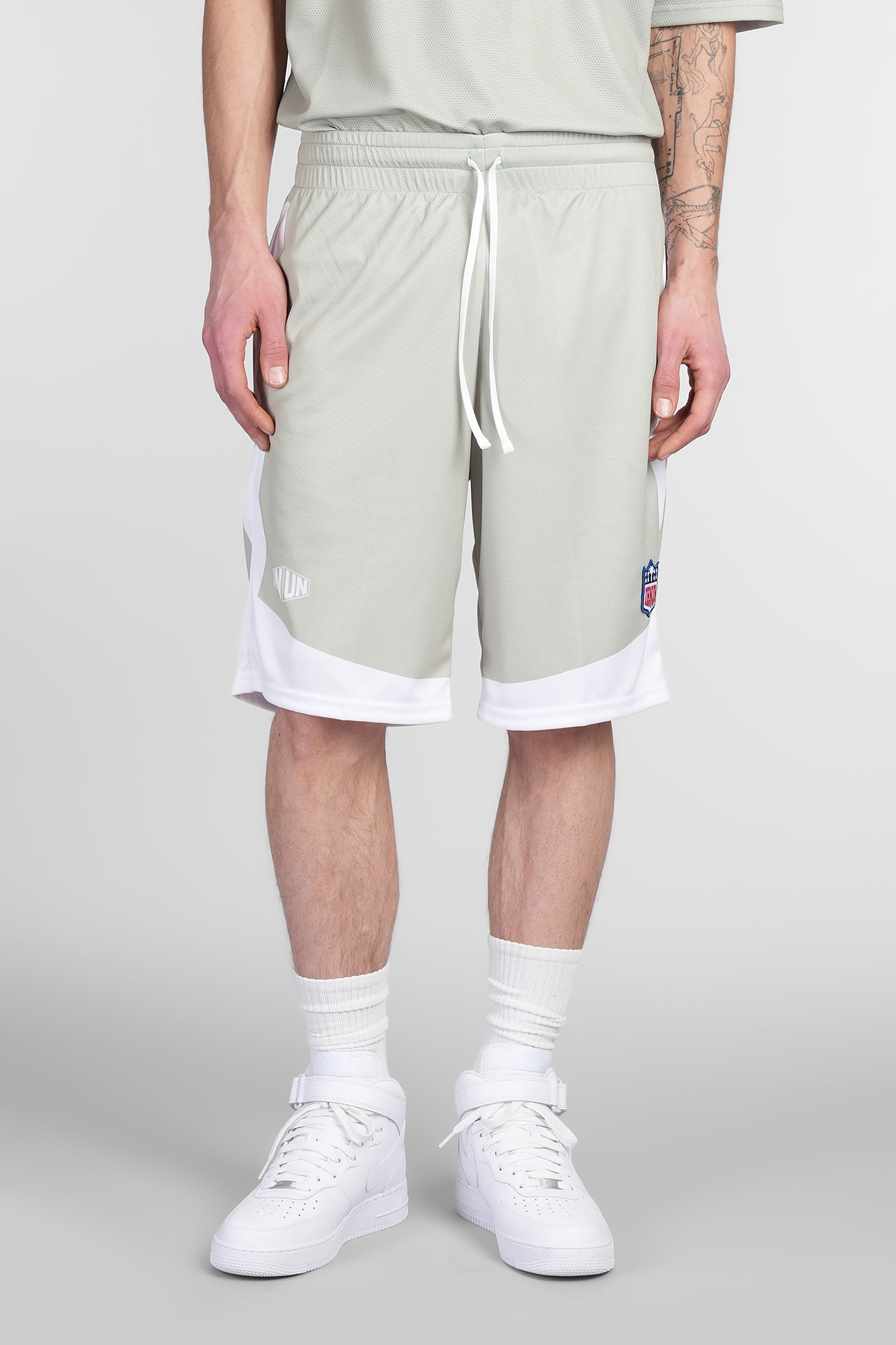 ih nom uh nit Shorts In Green Polyester