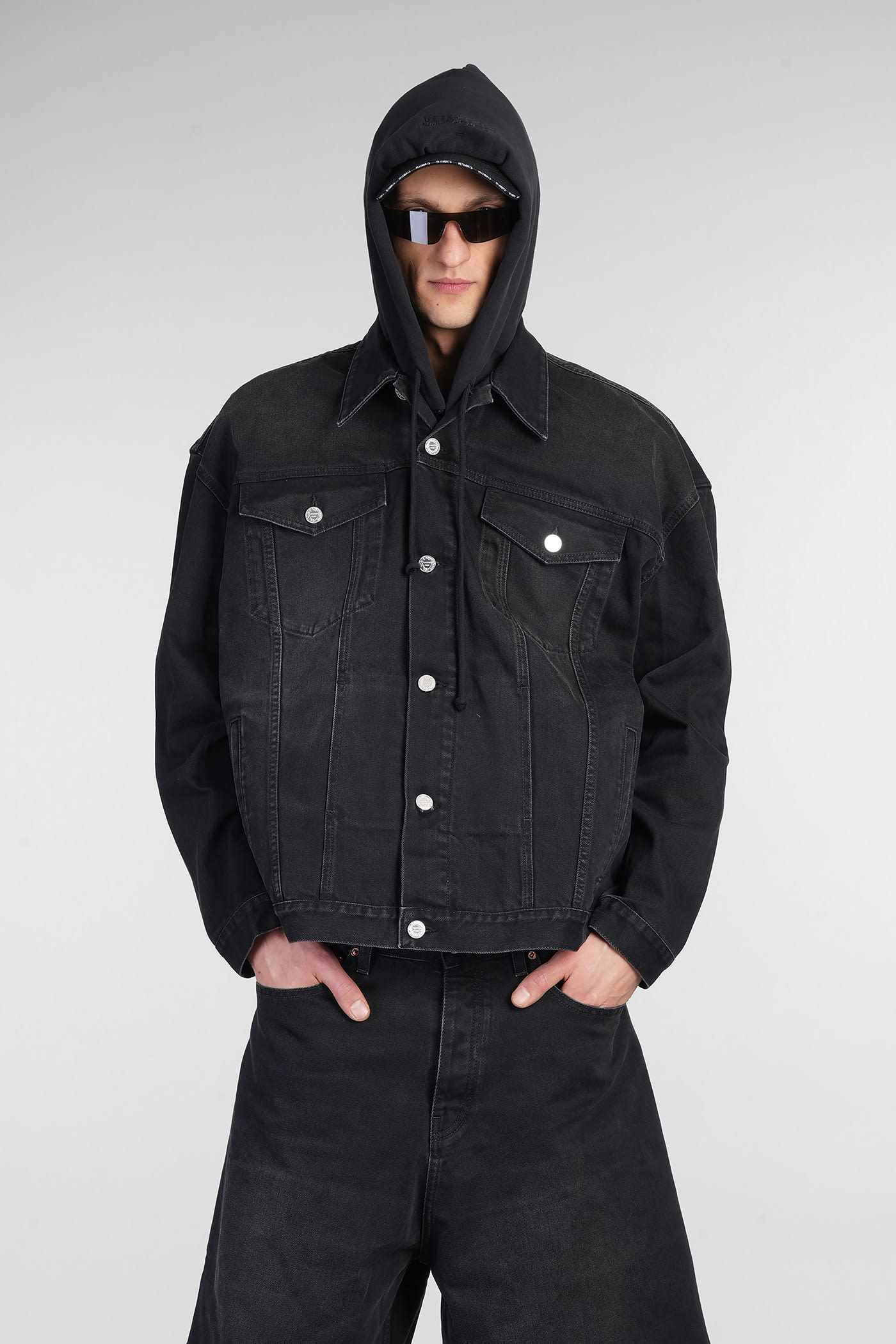 VETEMENTS Denim Jackets In Black Denim