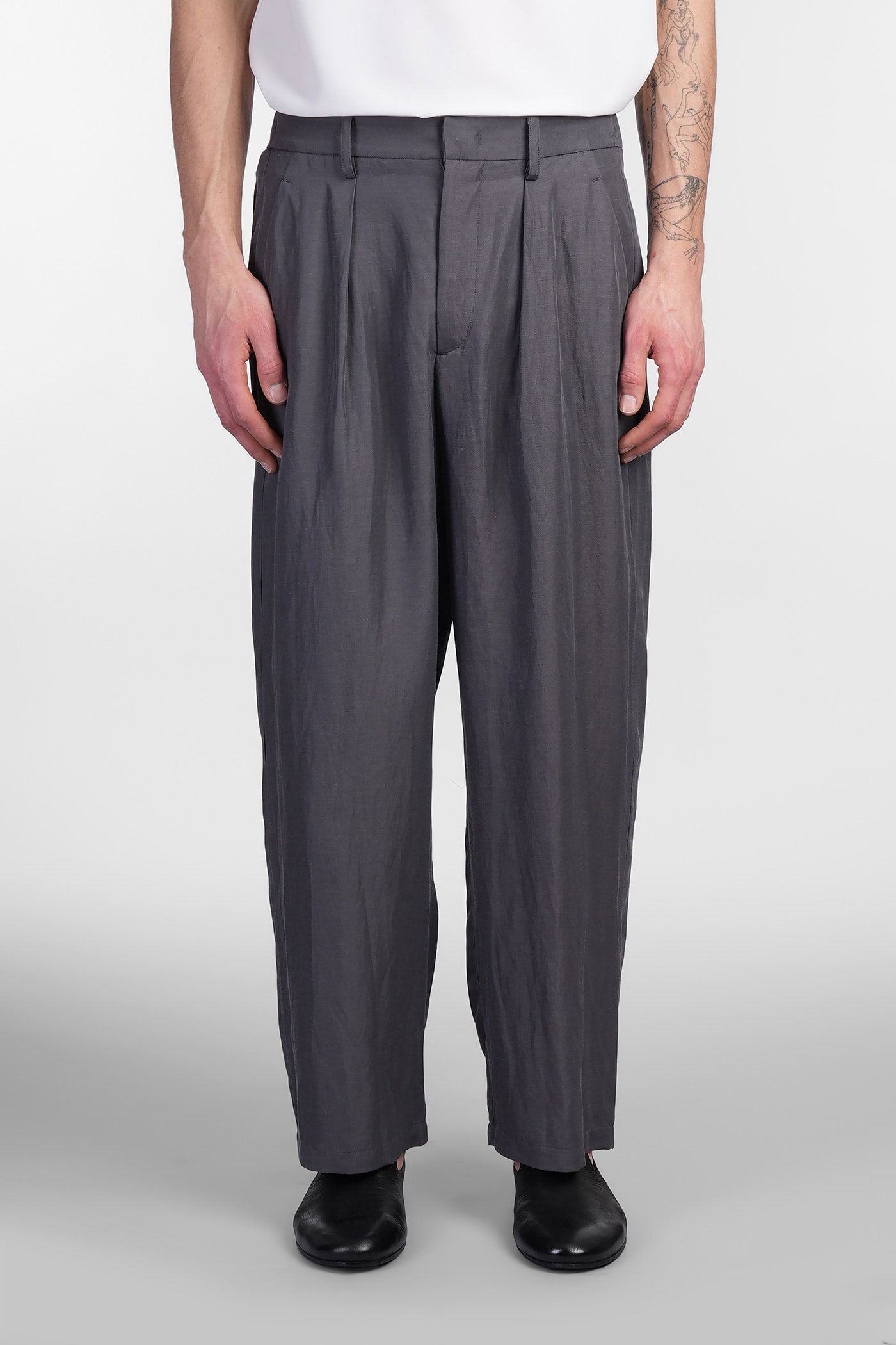 Attachment Pants In Grey Linen