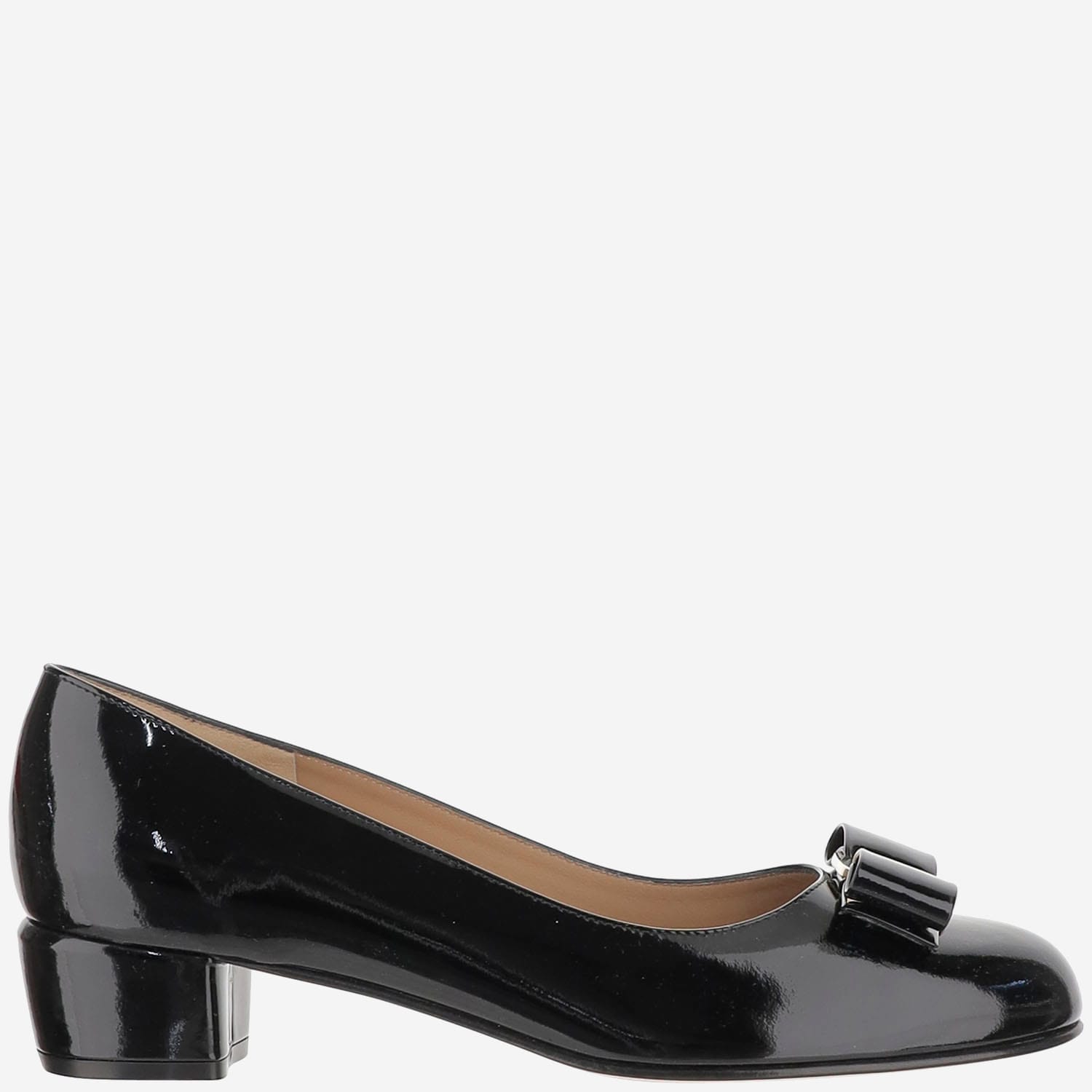 Ferragamo Glossy Leather Vara Décolleté