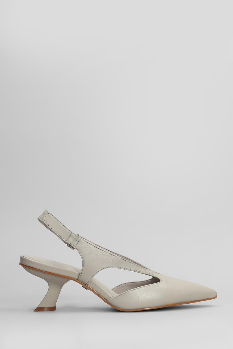 Carrano Pumps