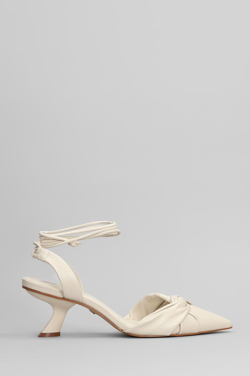 Carrano Pumps