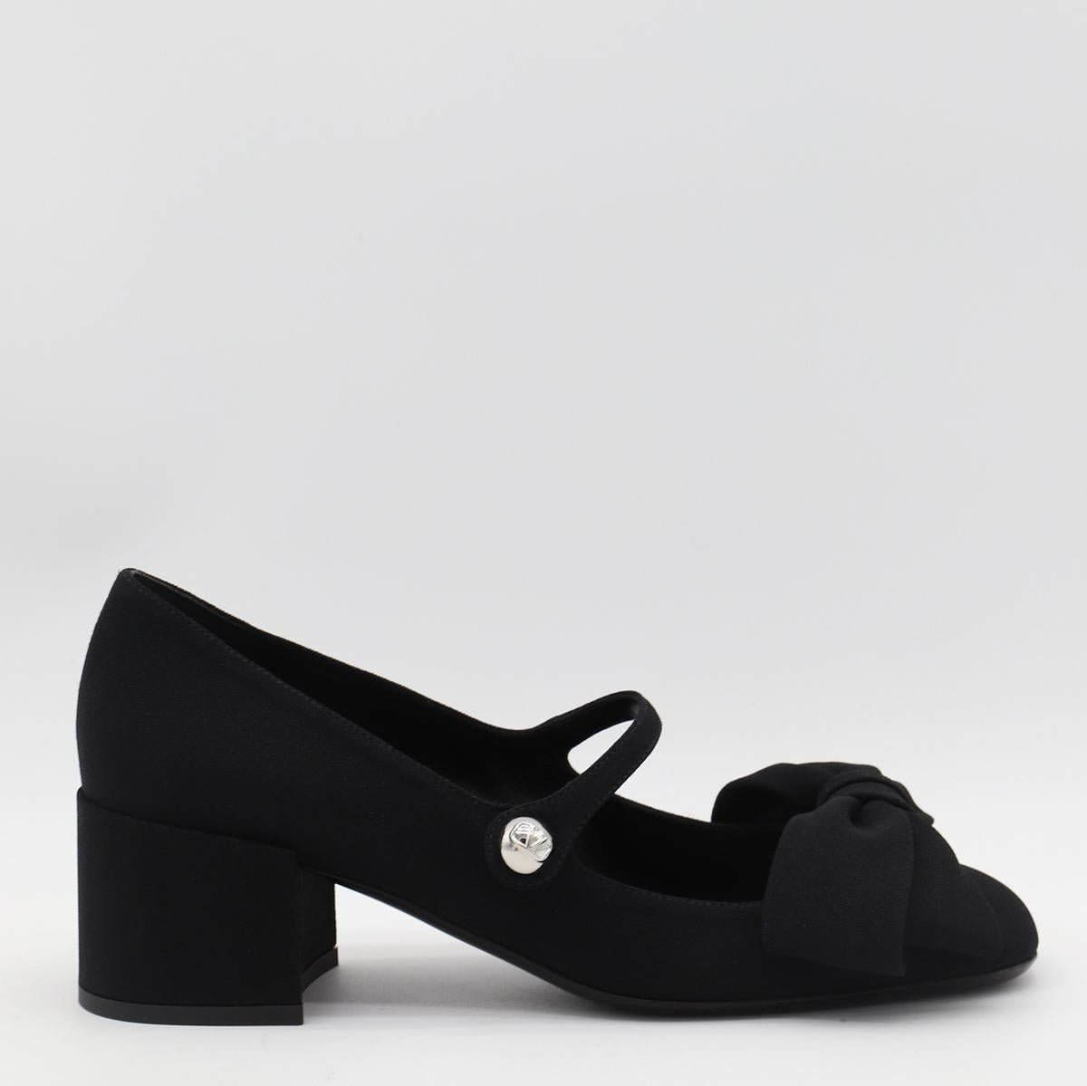 Valentino Garavani Black Flats