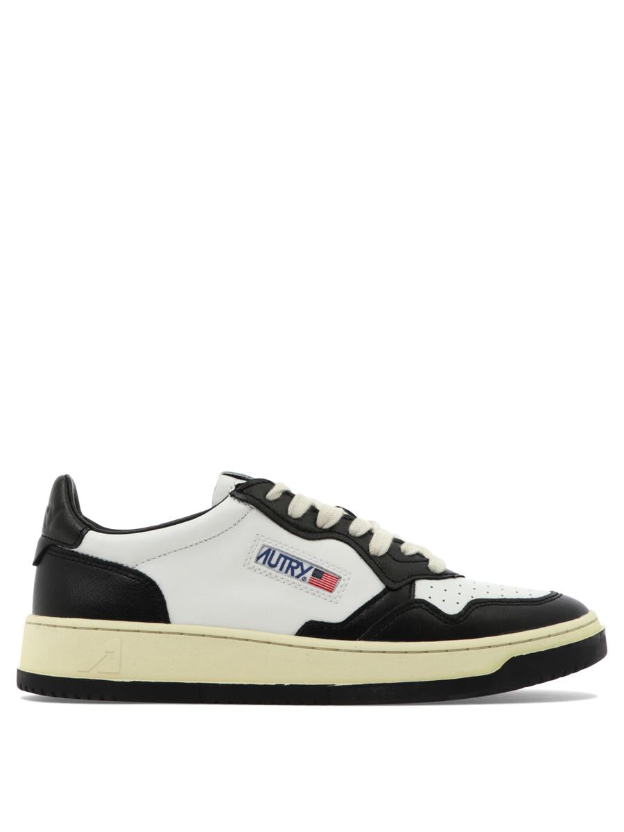 Autry "Medalist Low" Sneakers