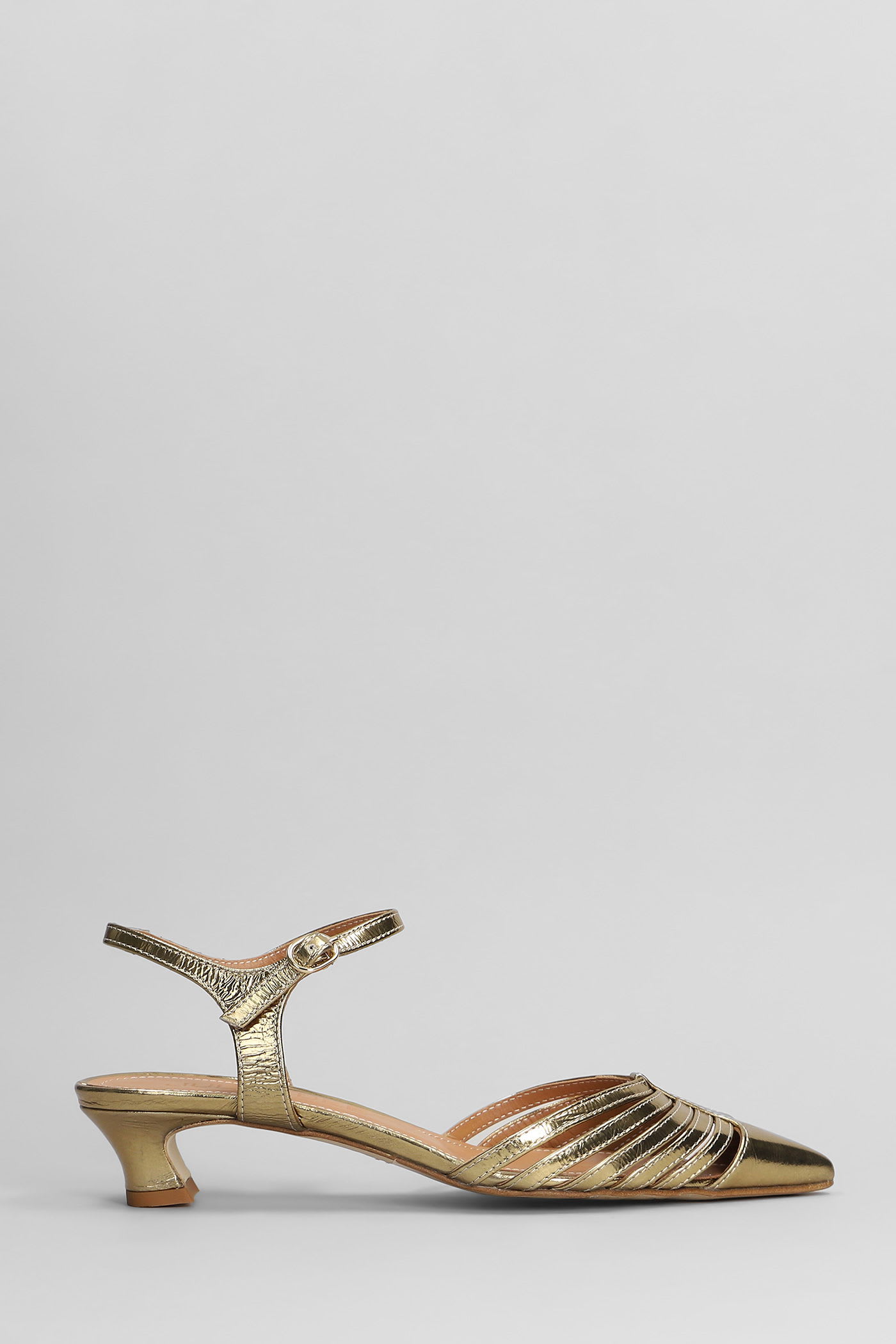 Julie Dee Pumps In Gold Leather