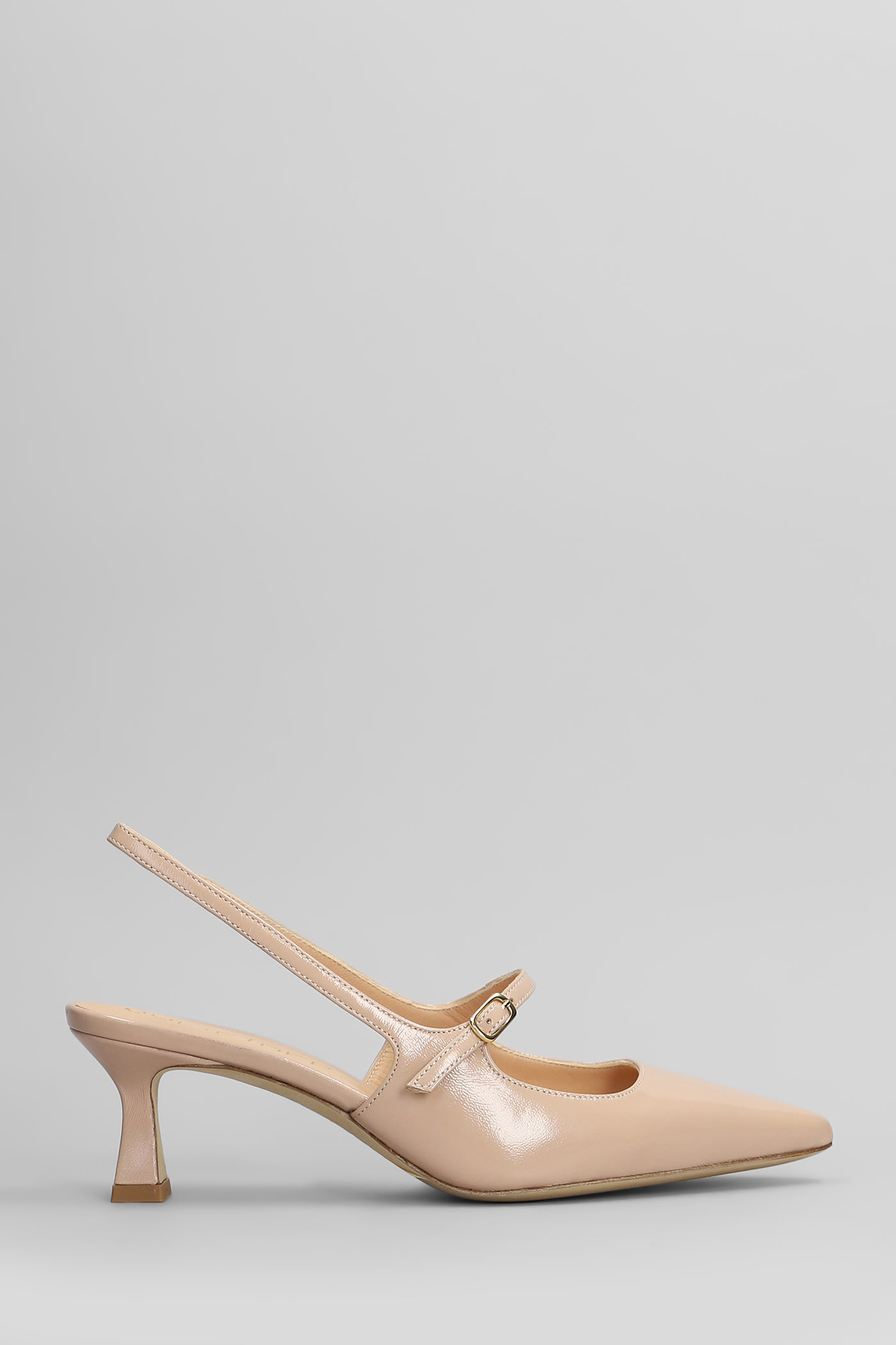 Julie Dee Pumps In Powder Leather