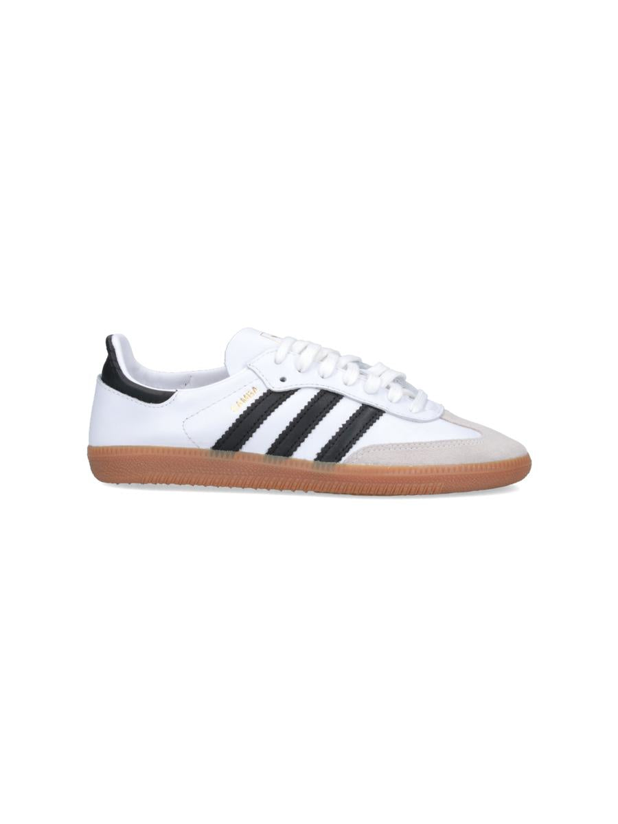 Adidas Sneakers