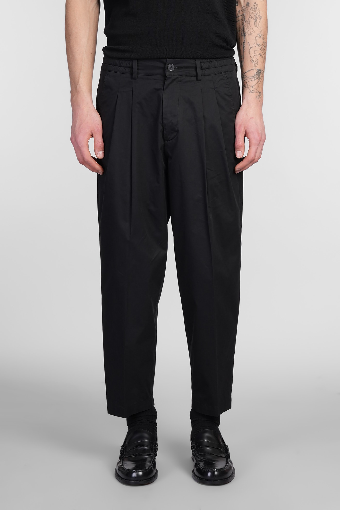 Low Brand Zen Pants In Black Cotton