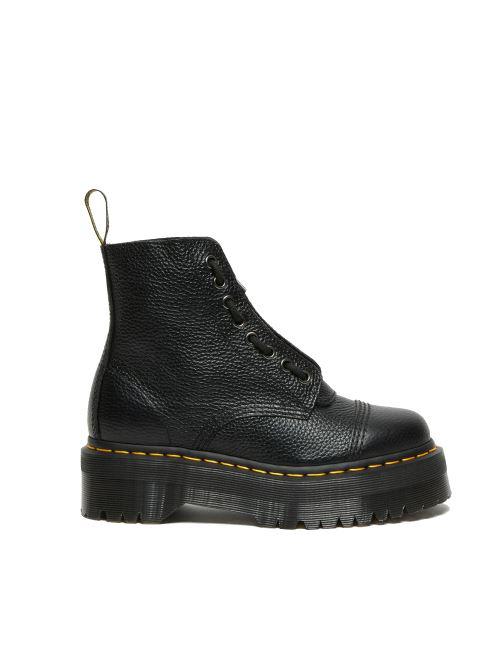 Dr. Martens 靴子