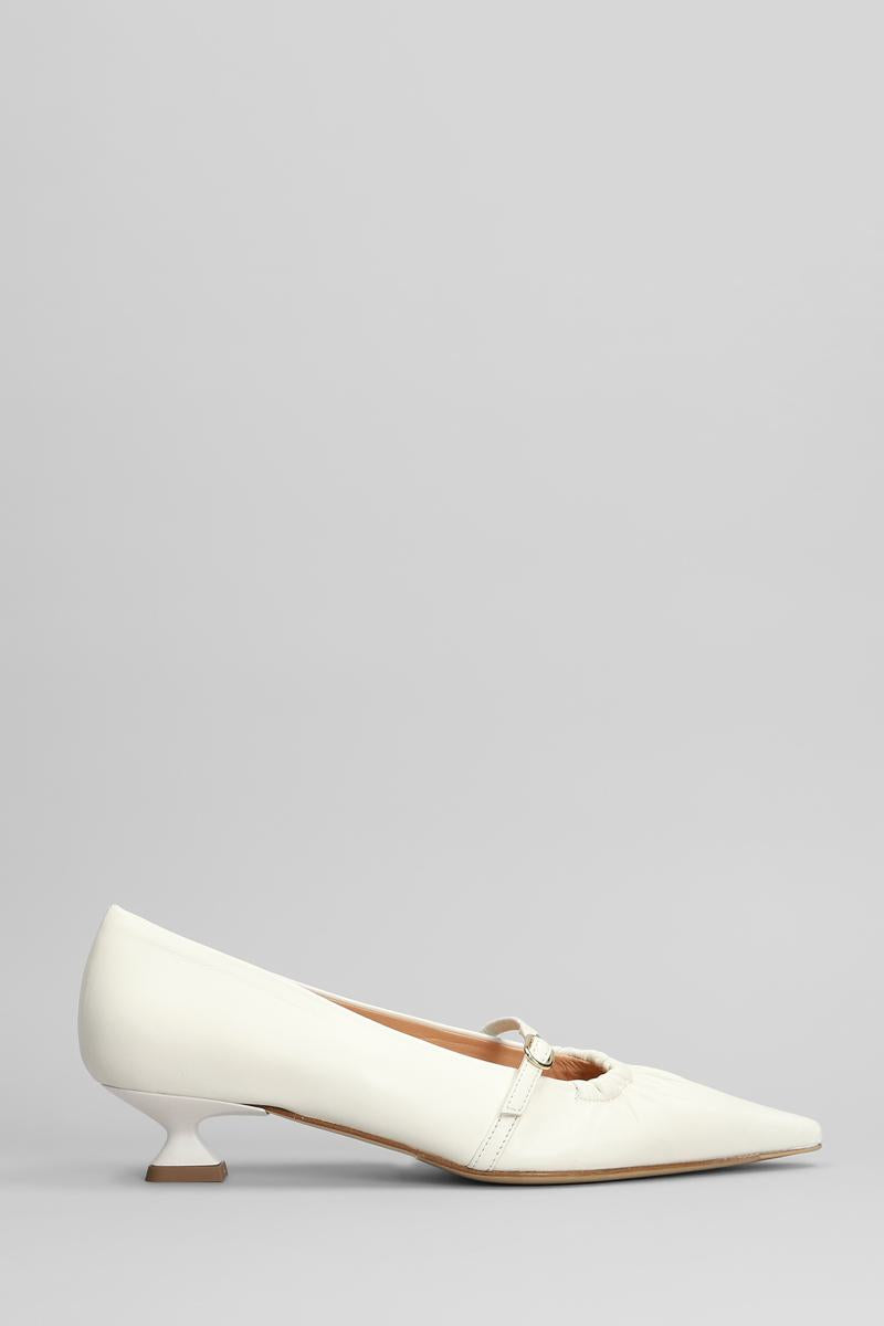 The Seller Pumps