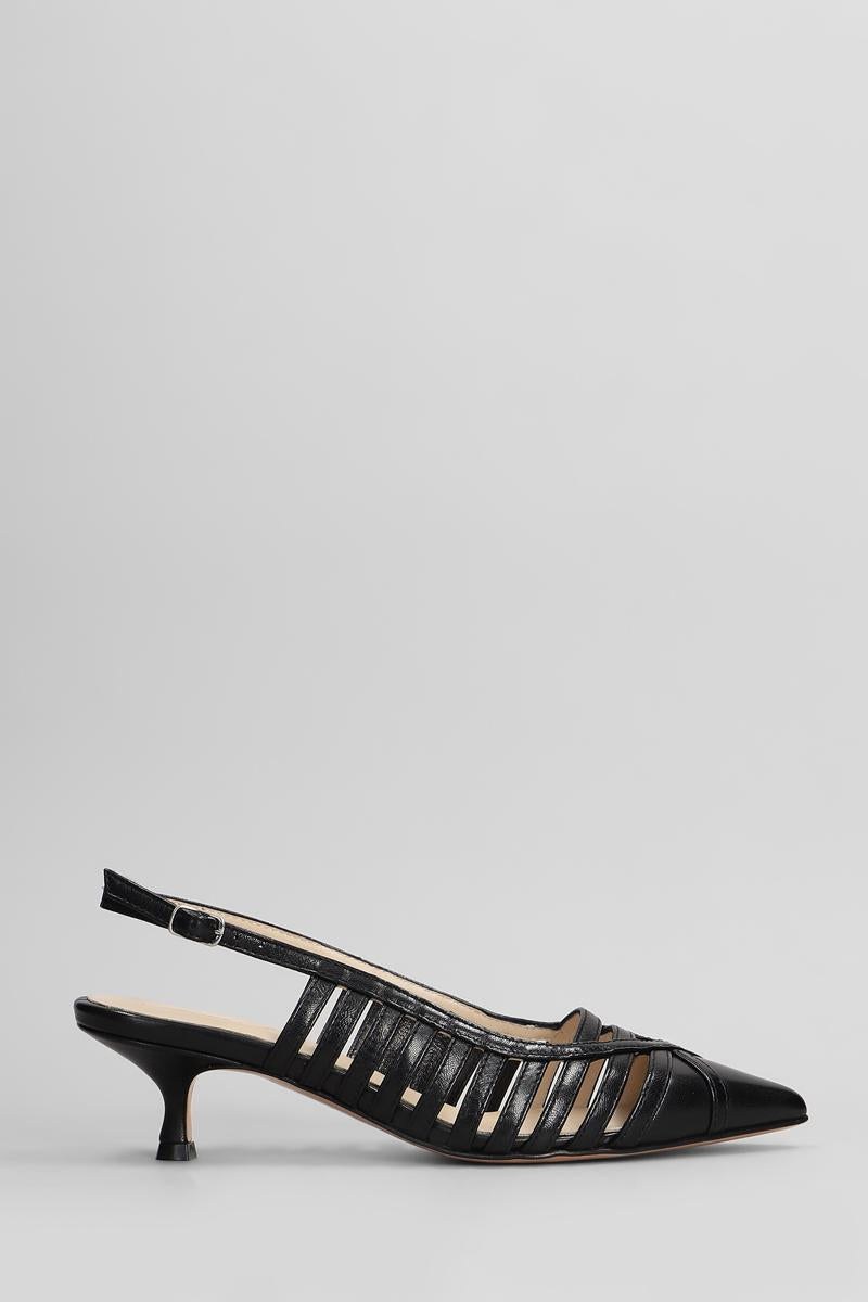 Anna F. Pumps