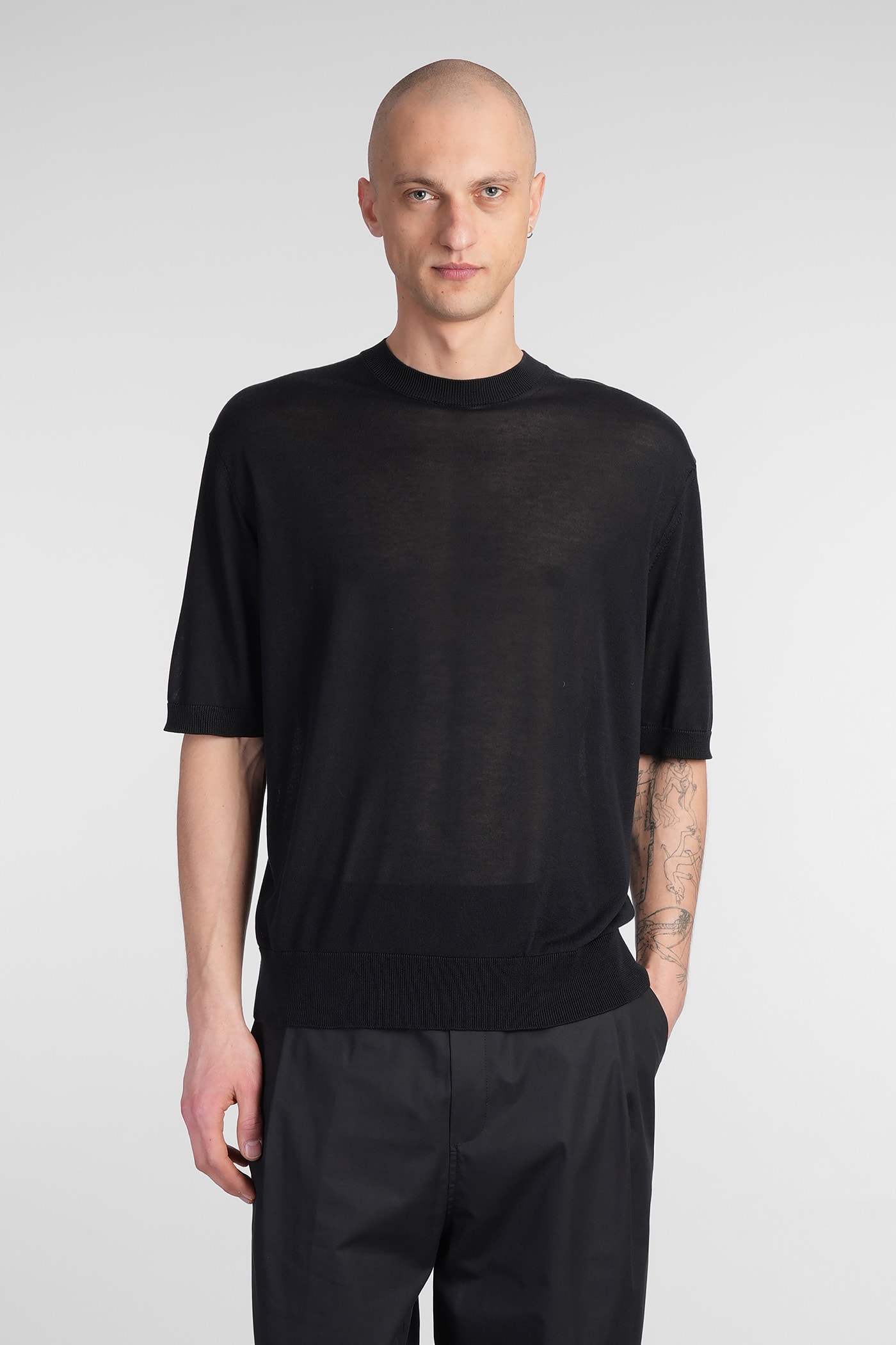 Laneus T-shirt In Black Wool And Polyester