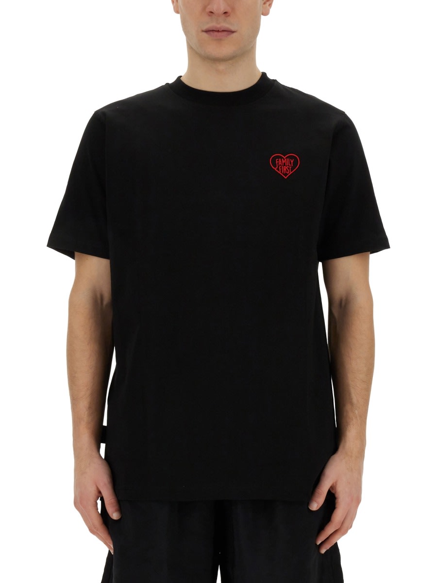 Family First Milano T-shirt With Heart Embroidery