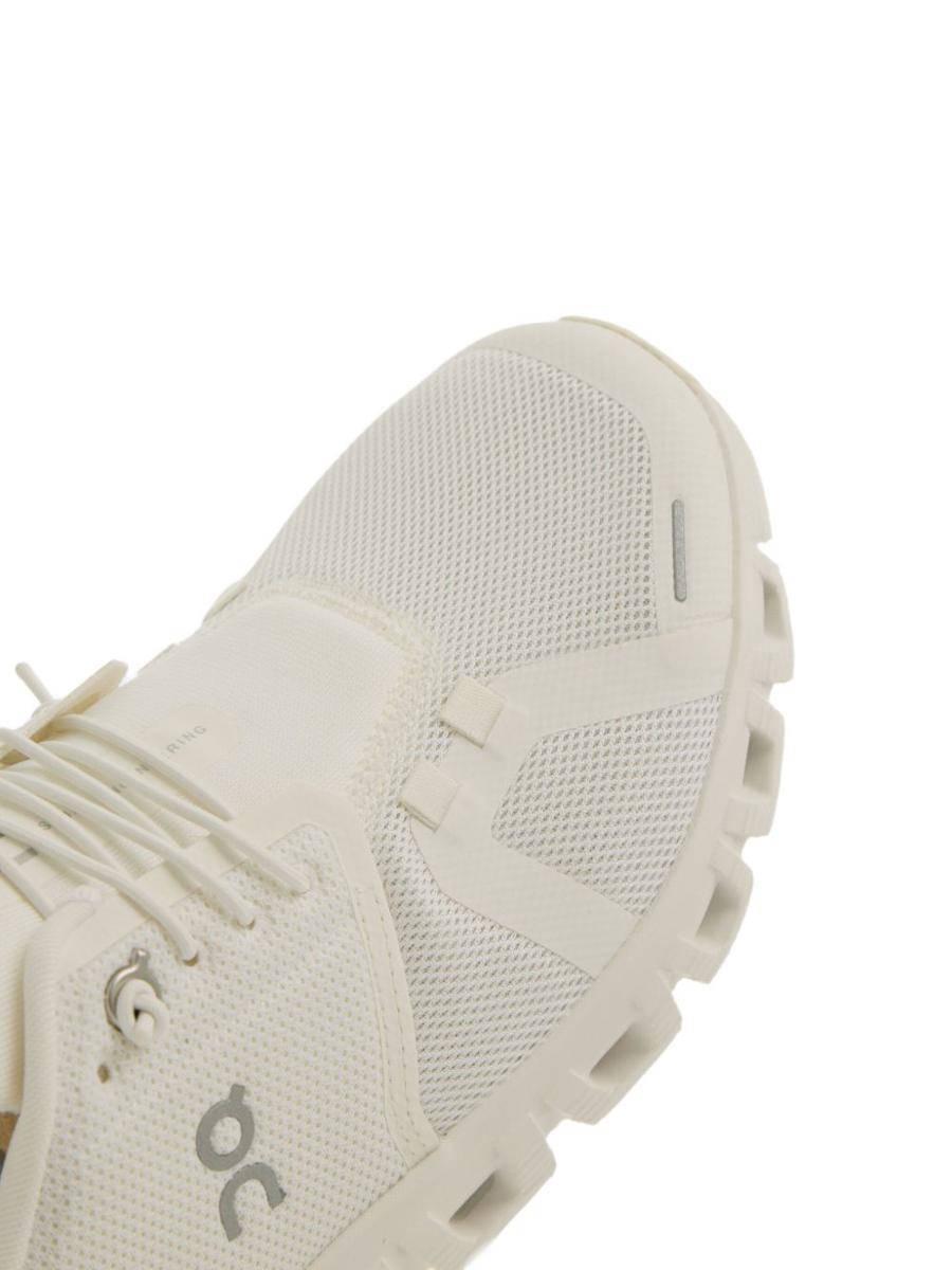 On Running Cloud 6 Sneakers