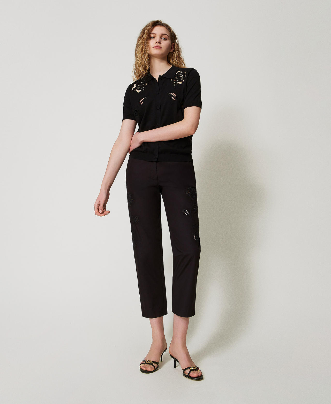 Twinset Pantalons - Pantalon chino avec broderie florale, Noir, Coton, Taille: XXS