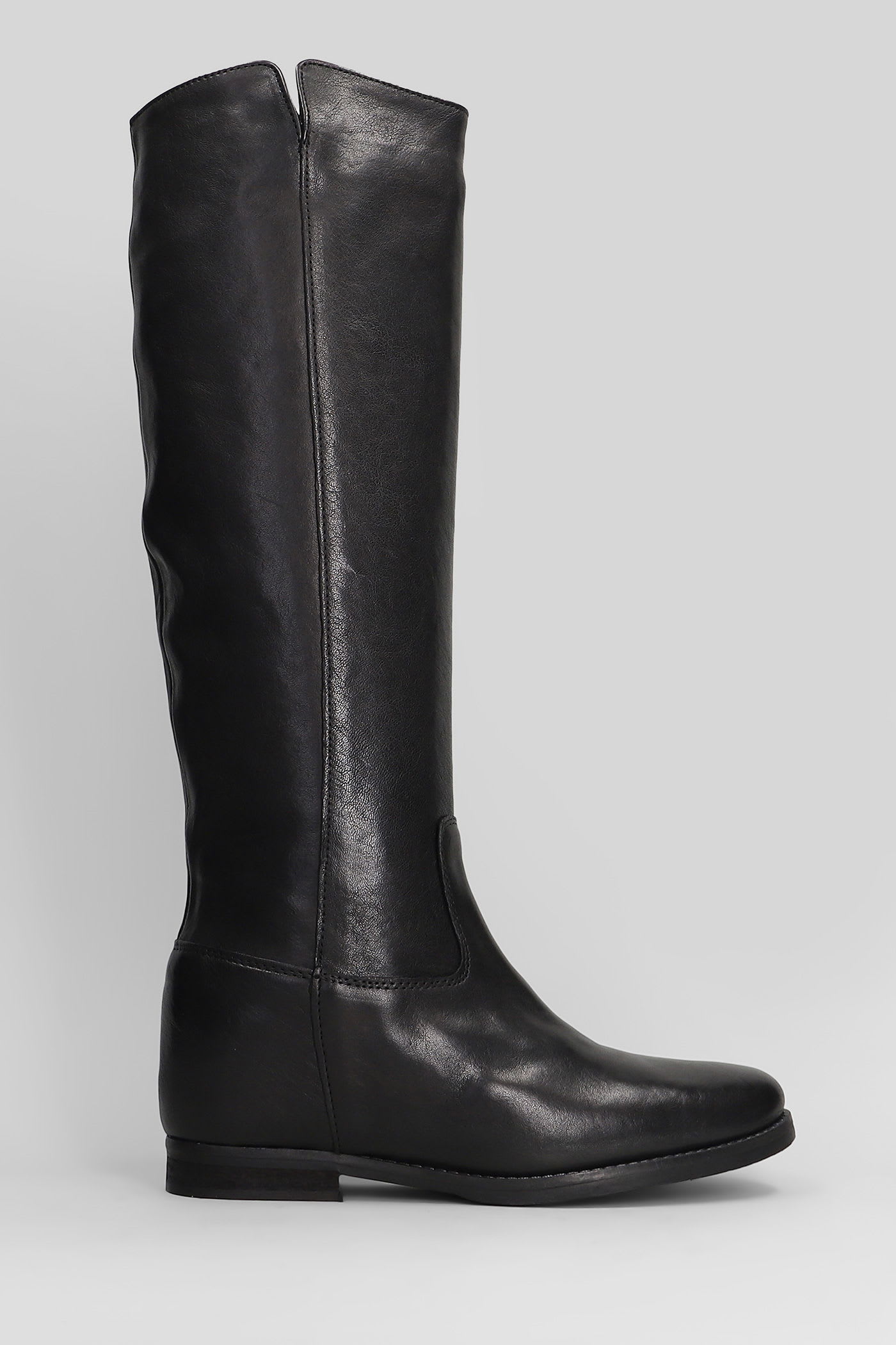 Julie Dee In Black Leather