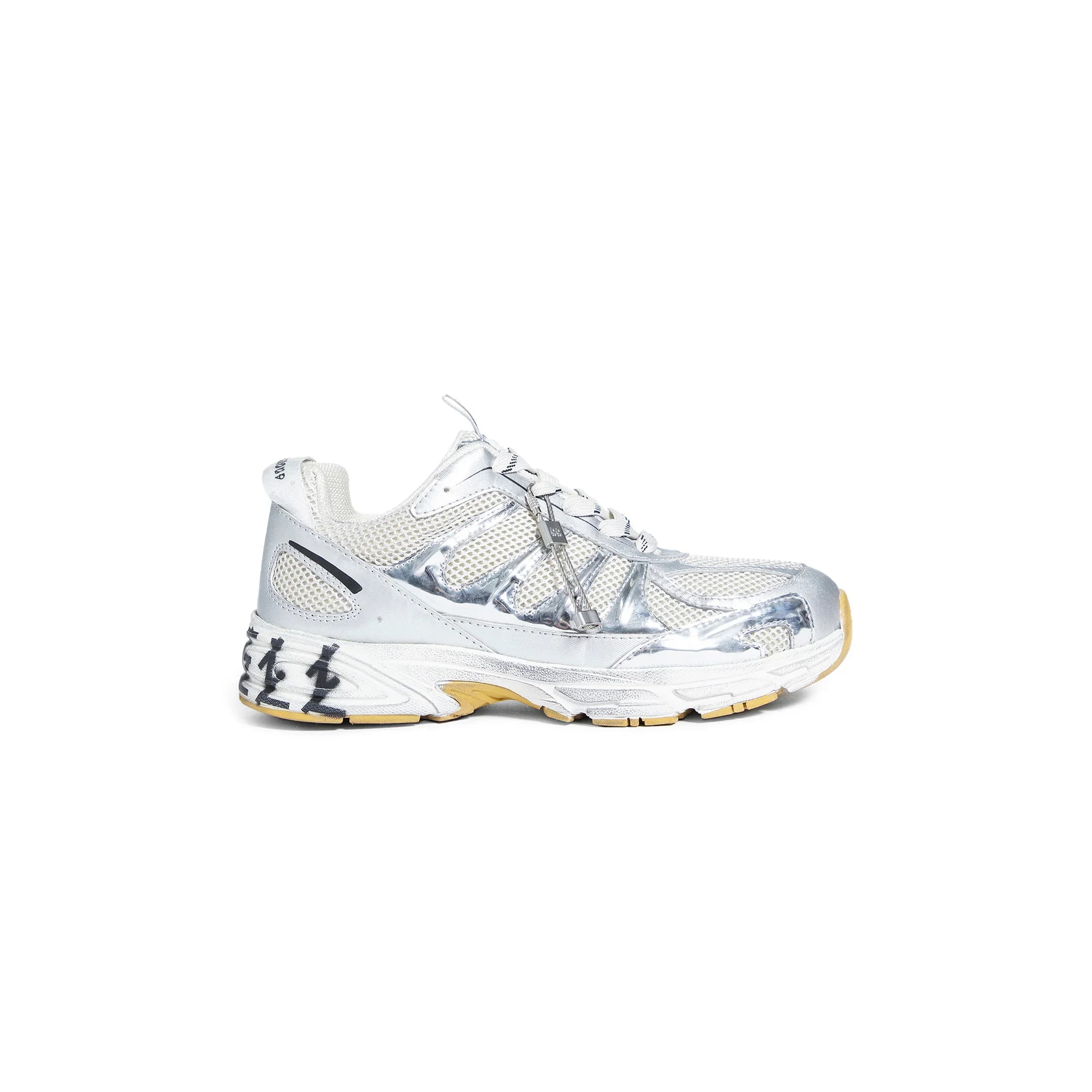 Dragger Sneakers