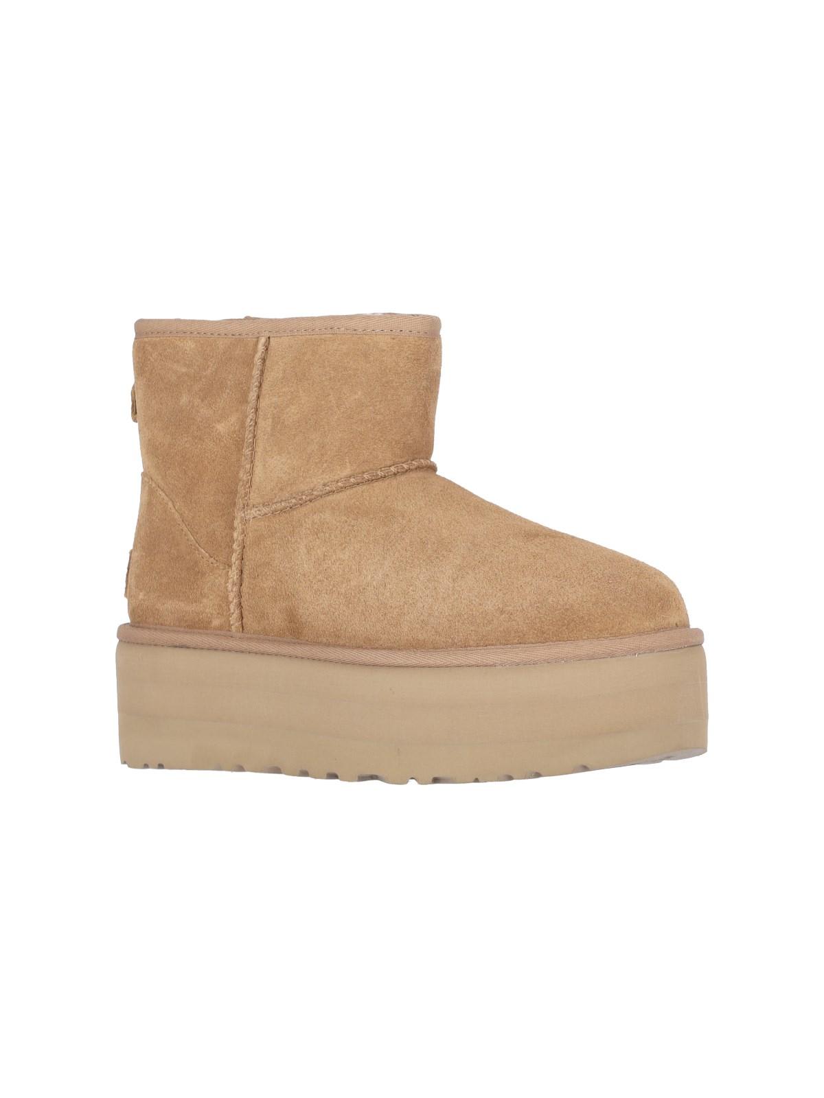 UGG plateau Classic Mini Boots