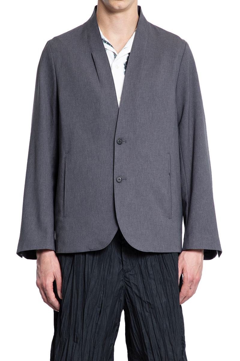 Kuon Blazers
