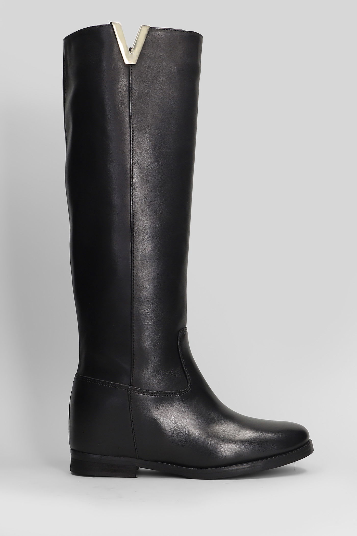 Julie Dee In Black Leather