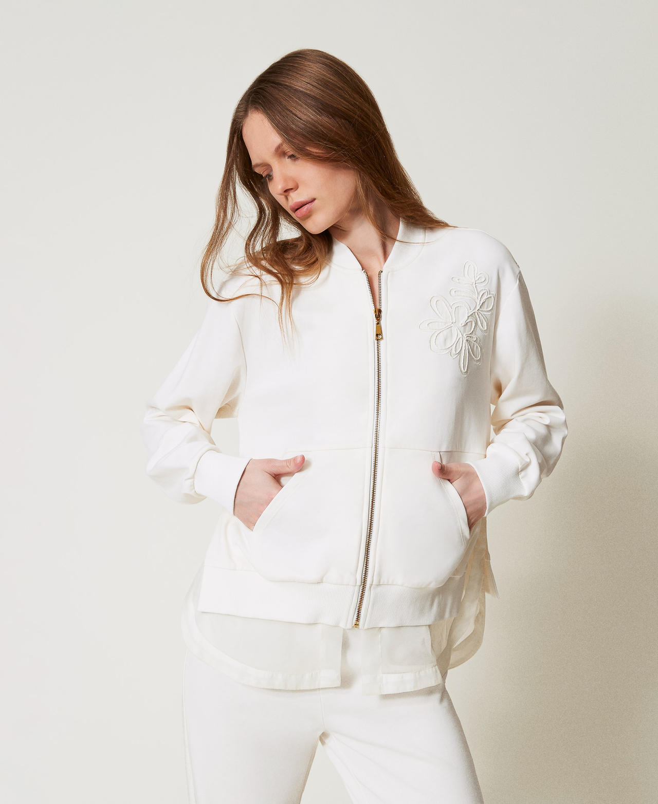 Twinset Sweat-shirts - Sweat-shirt avec broderie et empiècement en organza, White Cloud, Coton, Taille: L