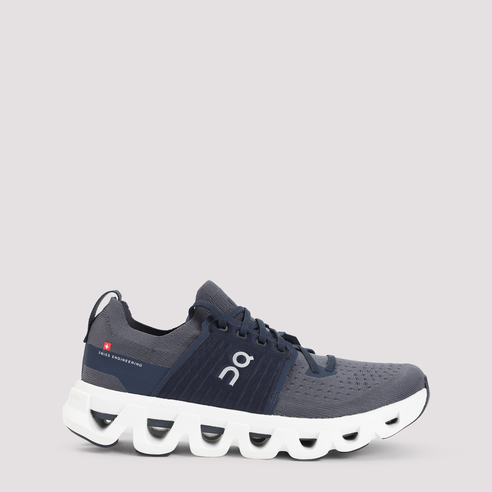 ON Cloudswift 4 Sneakers