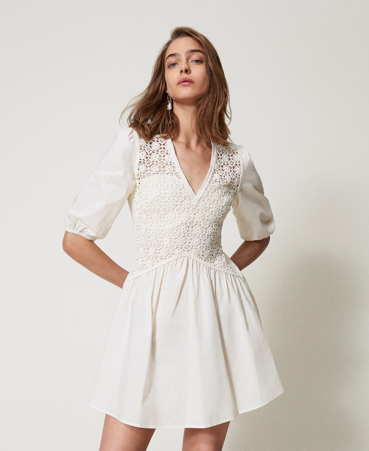 Twinset Robes - Robe courte en popeline avec crochet, Blanc Neige, Coton, Taille: 38