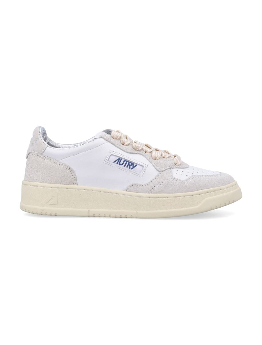 Autry Medalist Low Woman'S Sneakers
