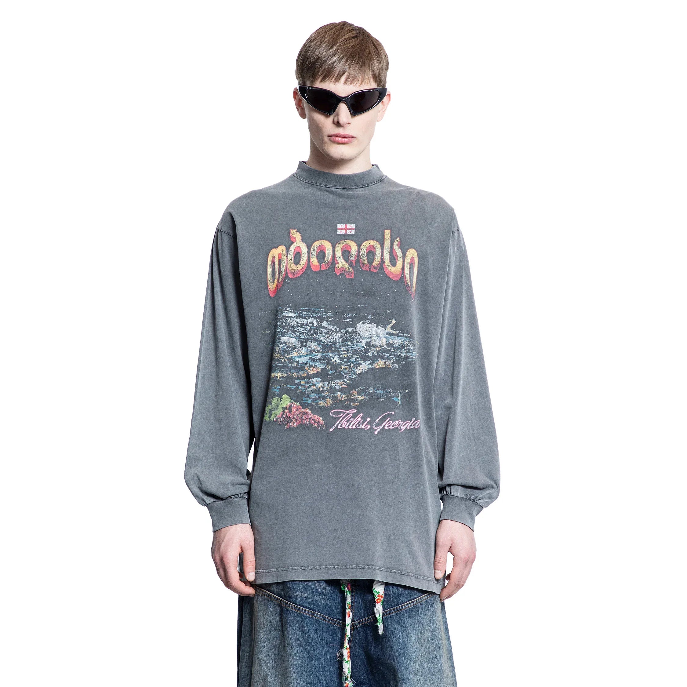 Tbilisi Long Sleeve T-shirt Large Fit