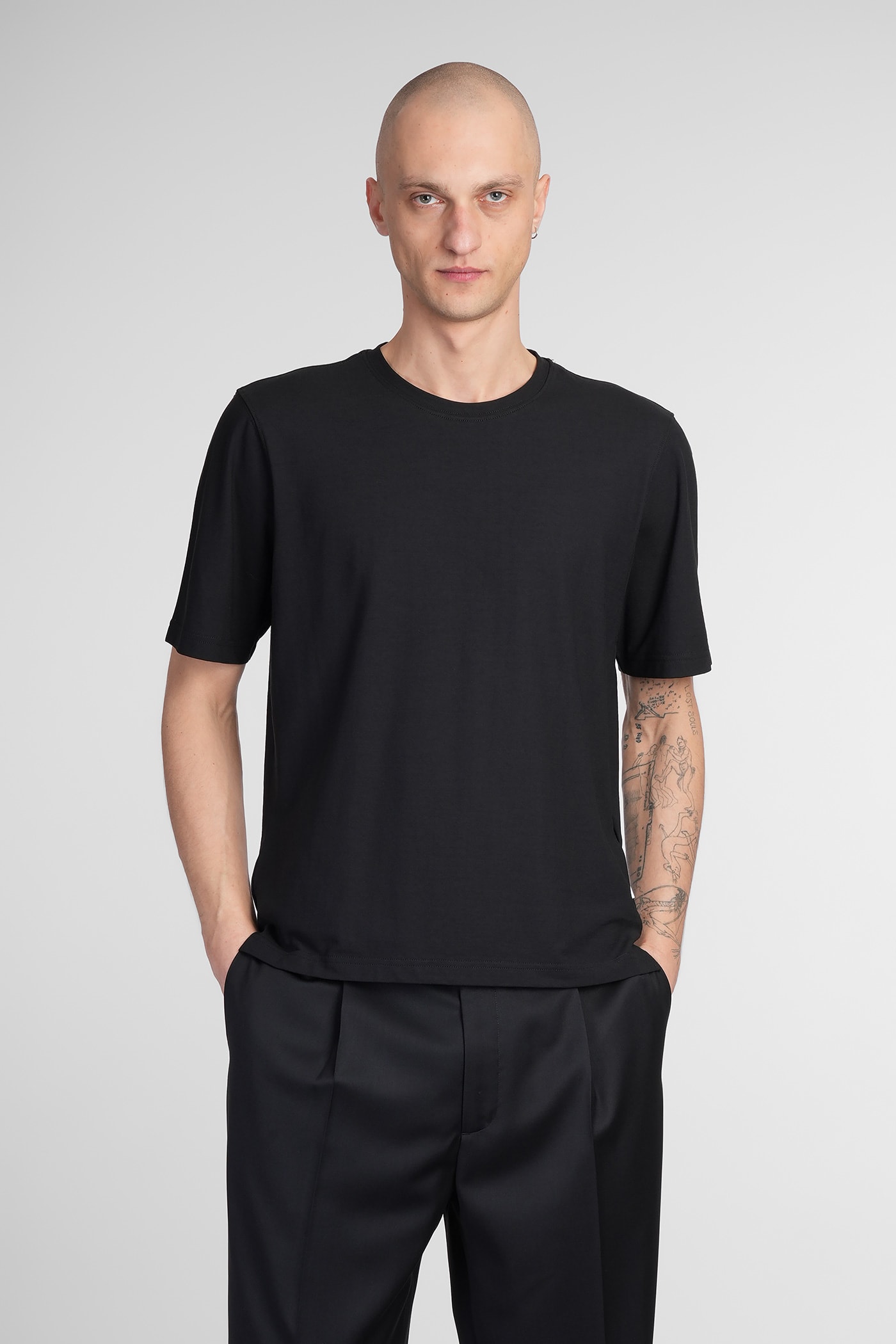 Lardini T-shirt In Black Cotton