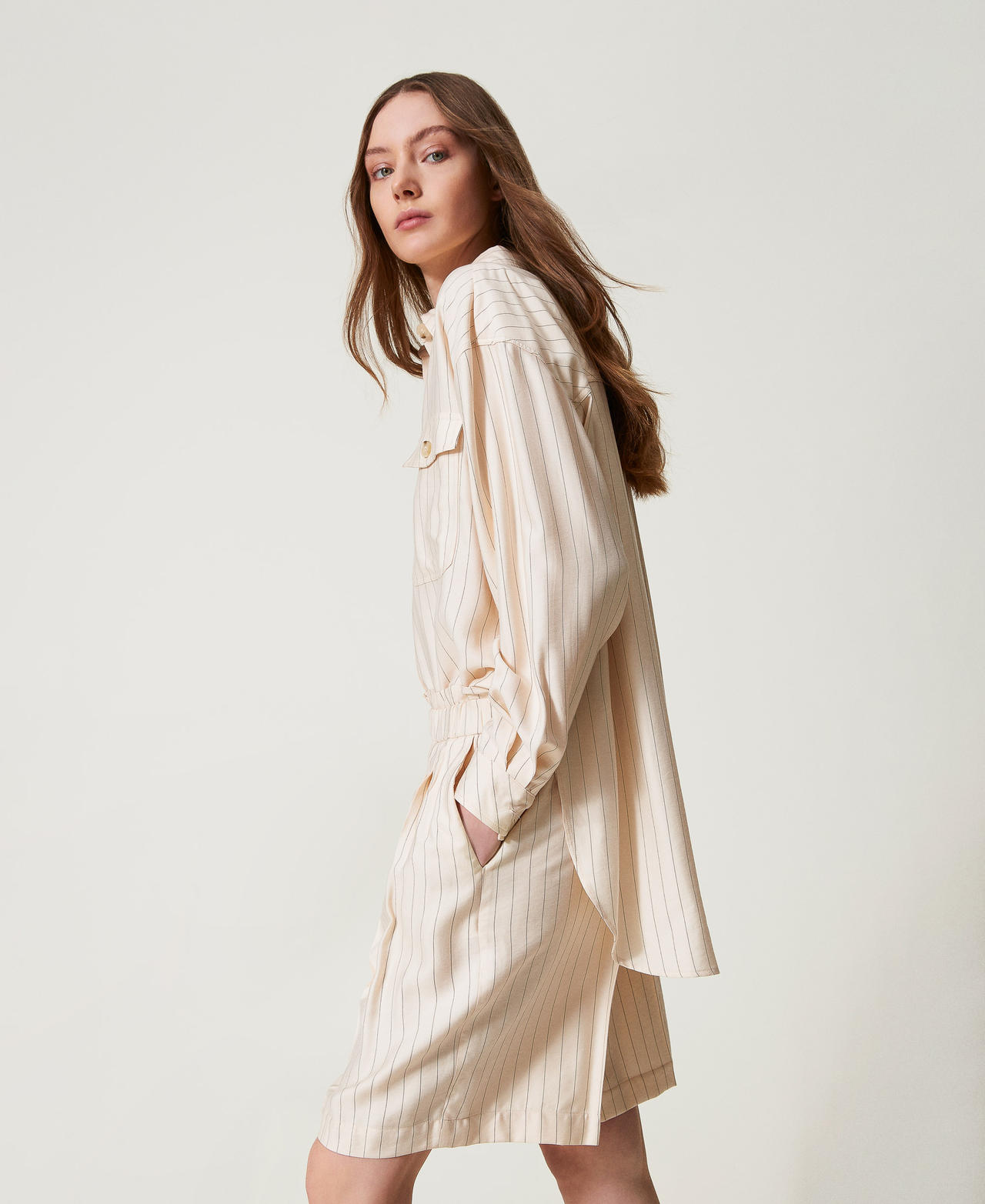 Twinset Pantalons - Bermuda rayé avec élastique, Rayure Beige/Noir, À rayures, Taille: M