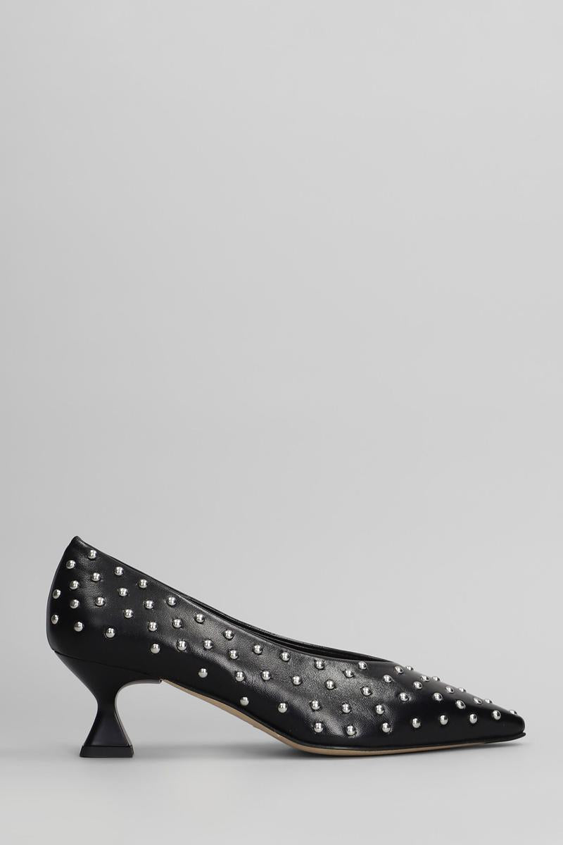 The Seller Pumps
