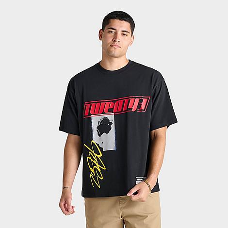 Jordan Men's Flight Essentials Oversized Graphic T-Shirt in Black/White Size: Small