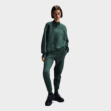Nike Women's Sportswear Tech Fleece Oversized Crewneck Sweatshirt in VINTAGE GREEN/BLACK Size: XS