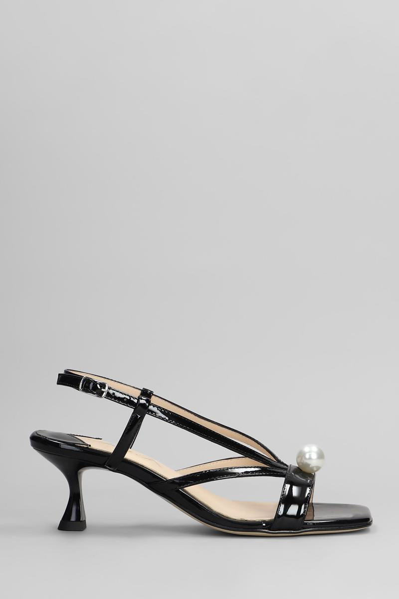 Anna F. Sandals