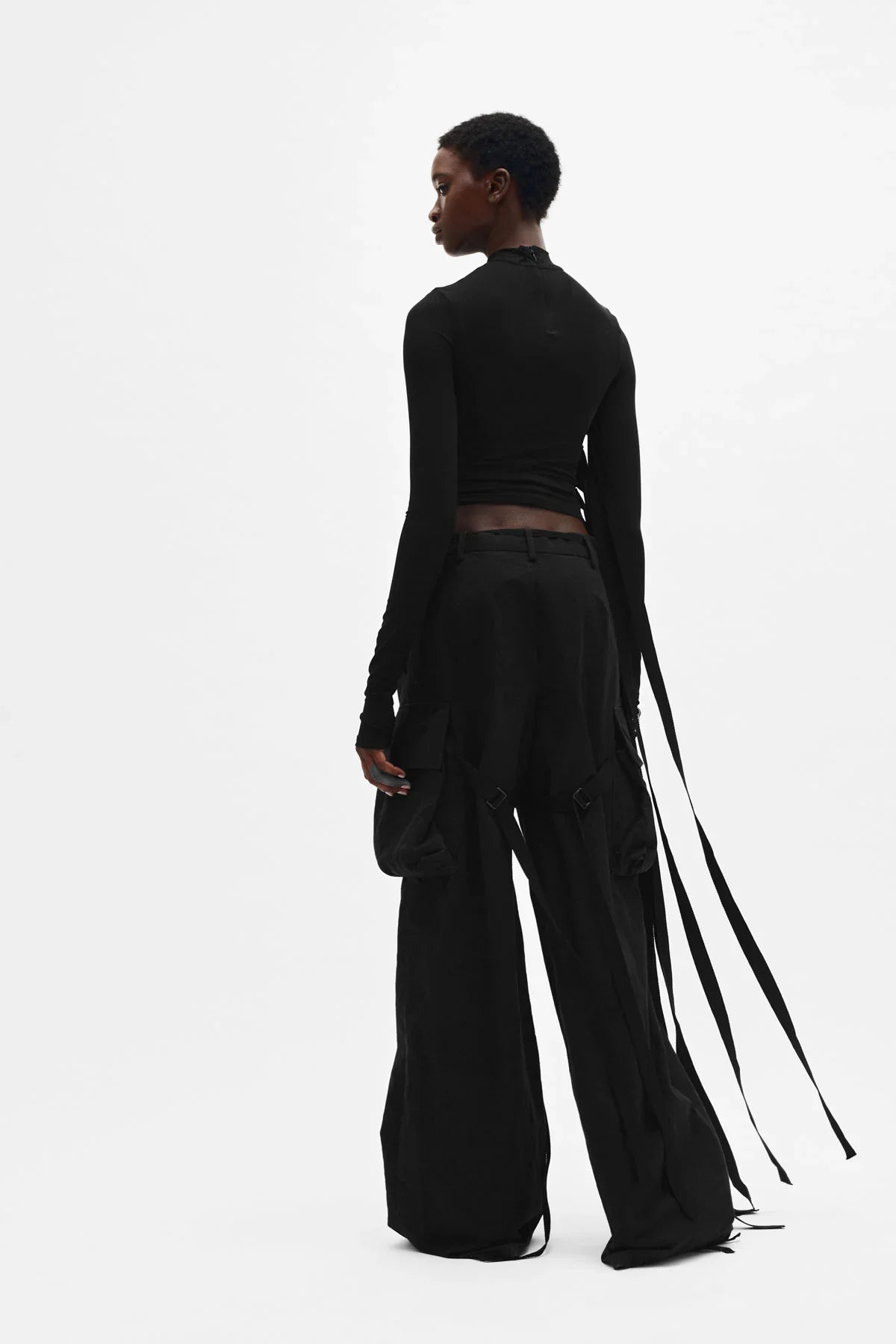 Wivan Cropped Long Sleeve Top