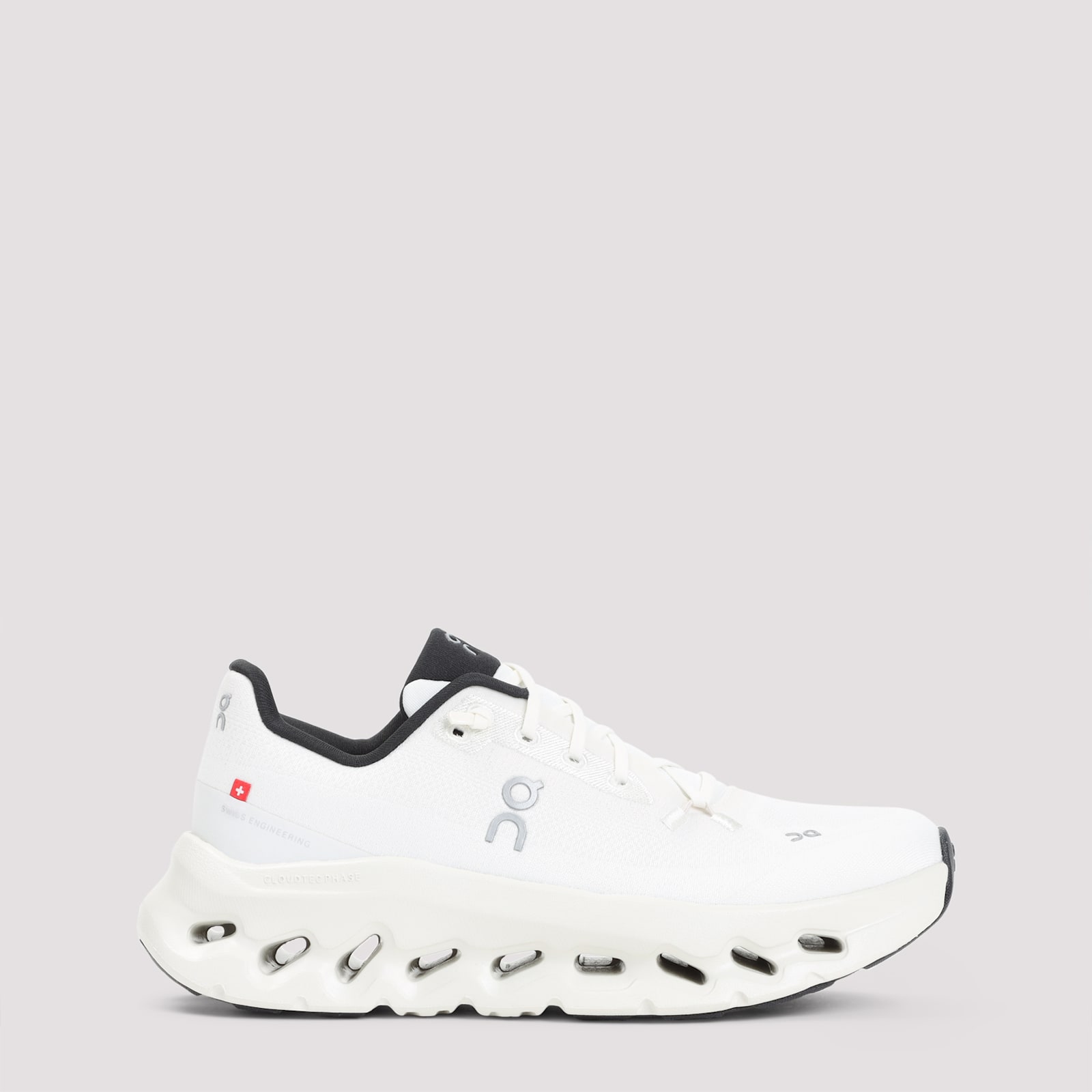 ON Cloudtilt Sneakers
