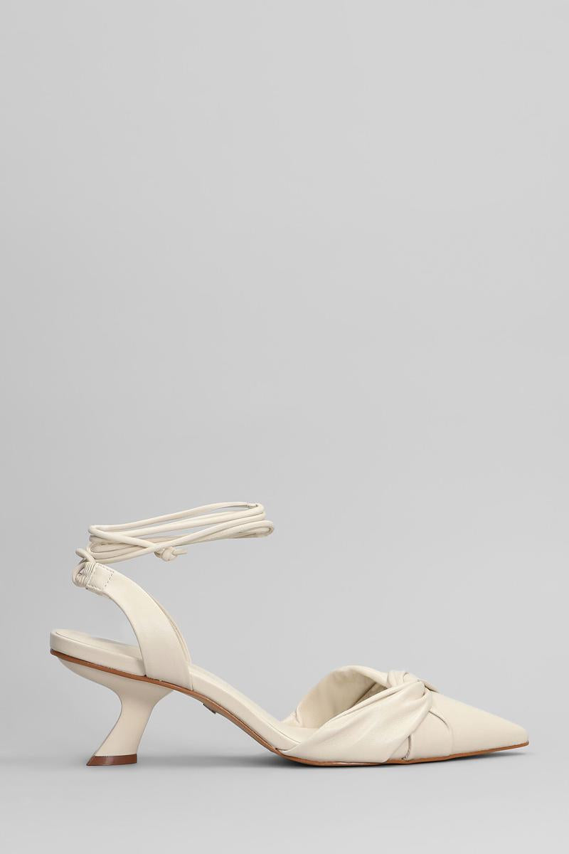 Carrano Pumps