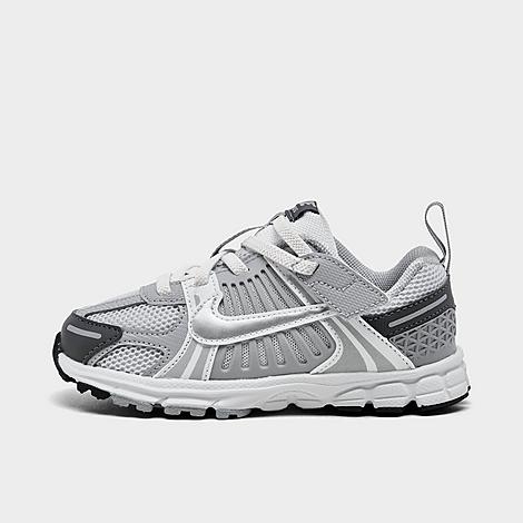 Nike Kids Toddler Vomero 5 Stretch Lace Casual Shoes in Pure Platinum/Metallic Silver Size: 4.0