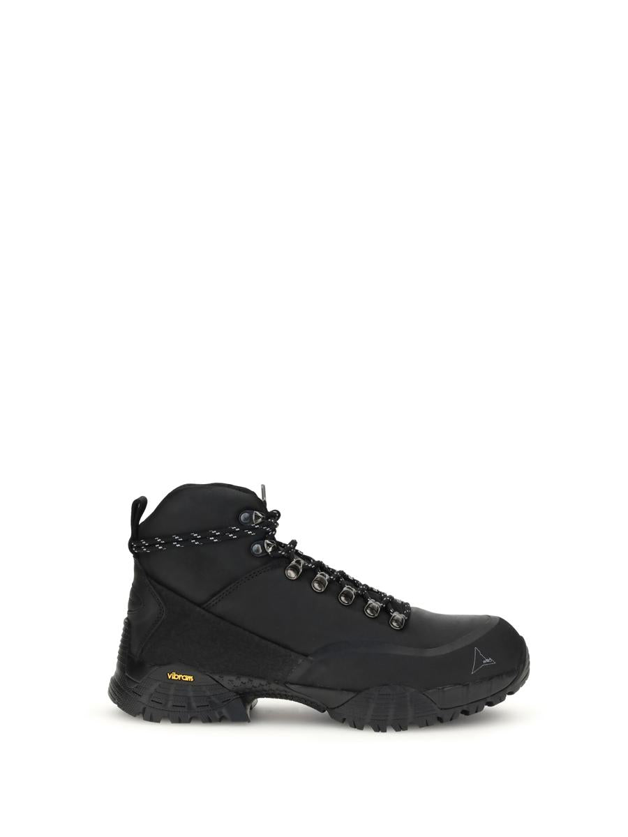 Roa Lace Up