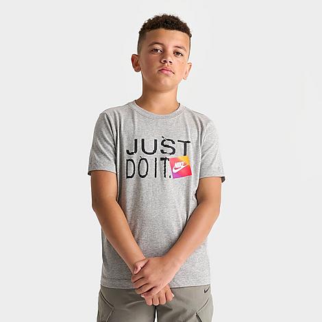 Nike Big Kids Just Do It Patch T-Shirt in Grey Heather Size: Small